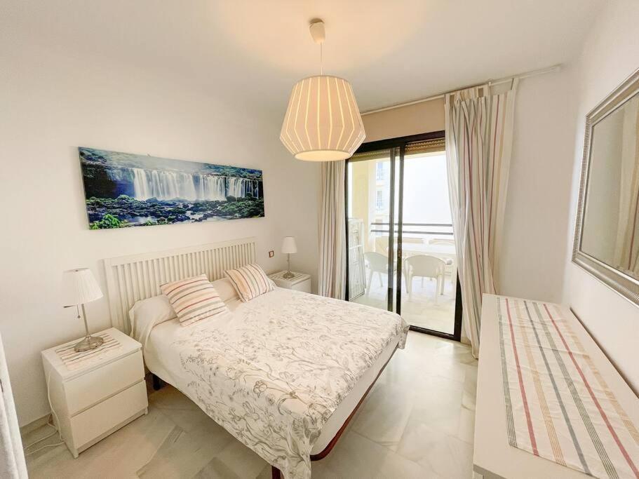 Seafront Apartment With Direct Access To The Beach Torremolinos Esterno foto